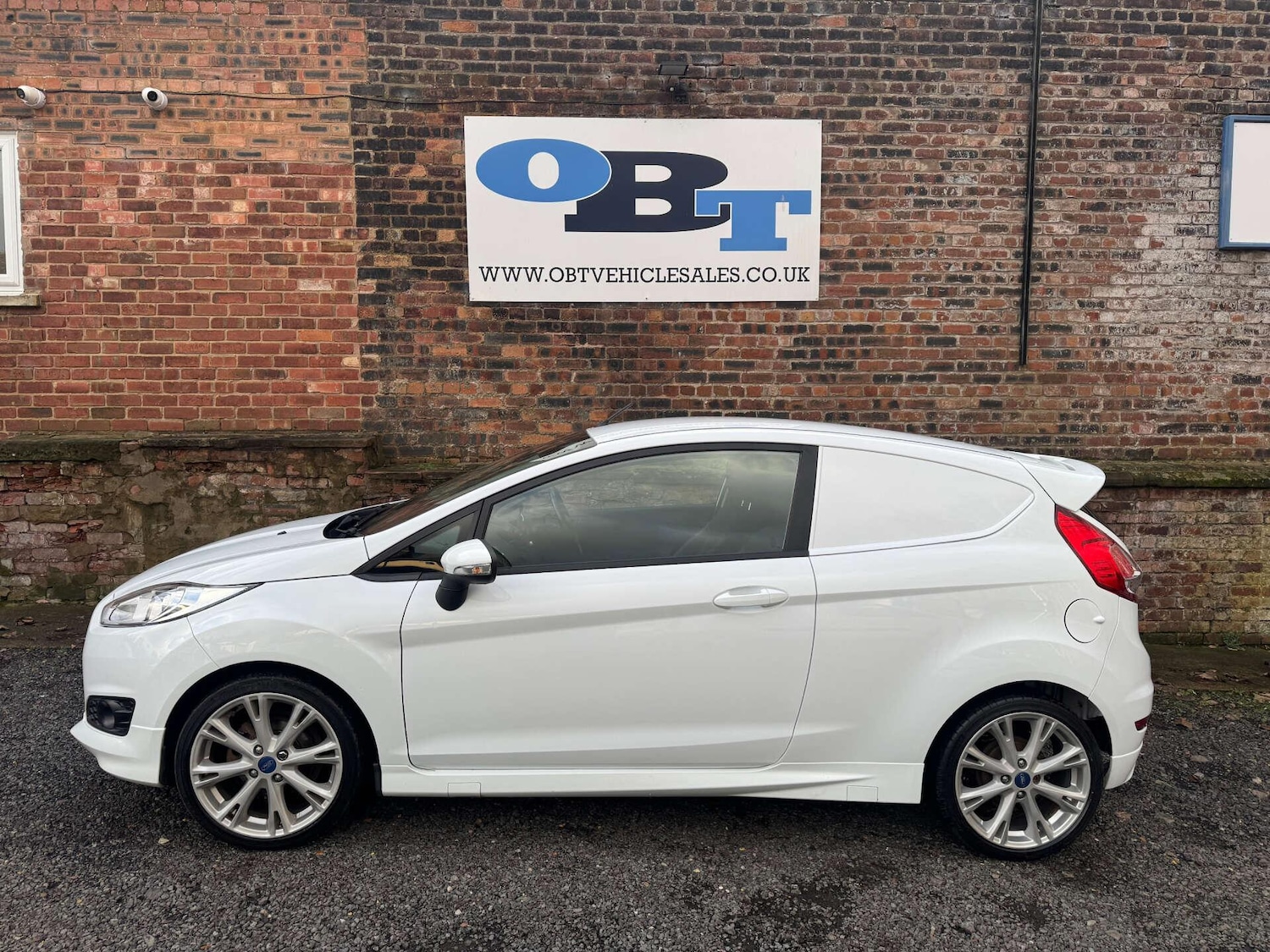 Used Ford Fiesta 2016 for sale - 77010611: Photo 6