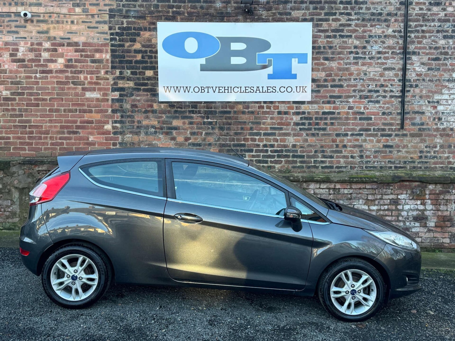 Used Ford Fiesta 2016 for sale - 76943022: Photo 2