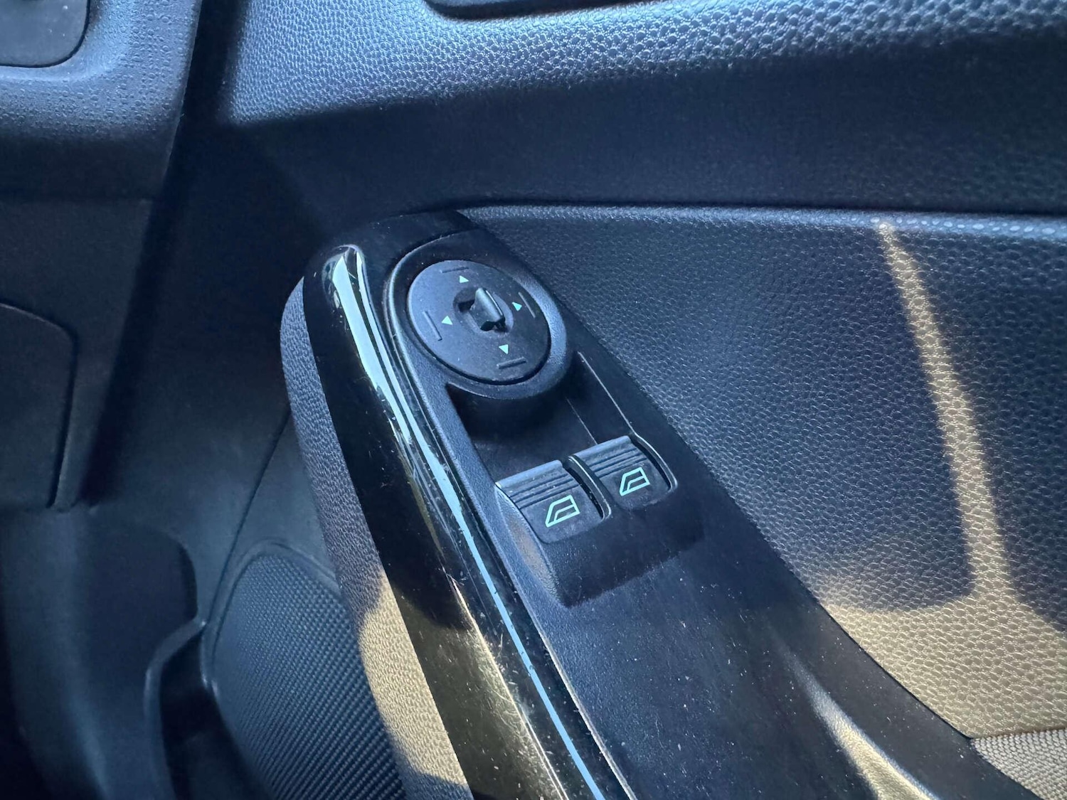 Used Ford Fiesta 2016 for sale - 76943022: Photo 21