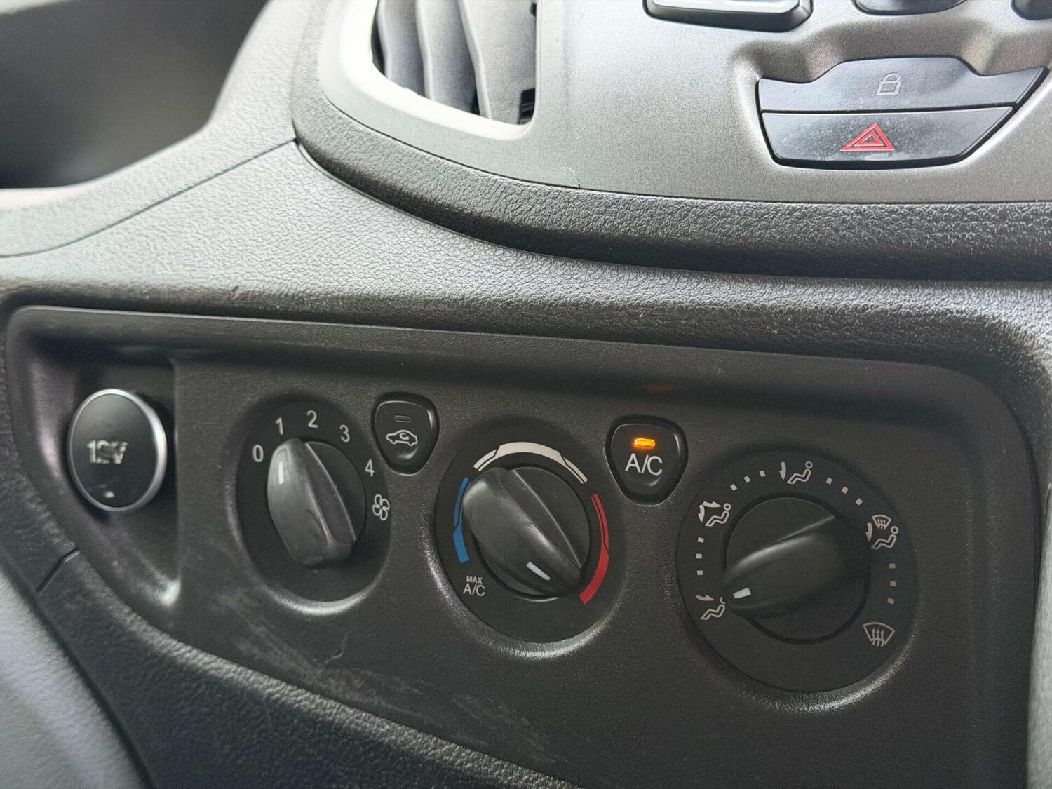 Used Ford Transit 2016 for sale - 78175829: Photo 16