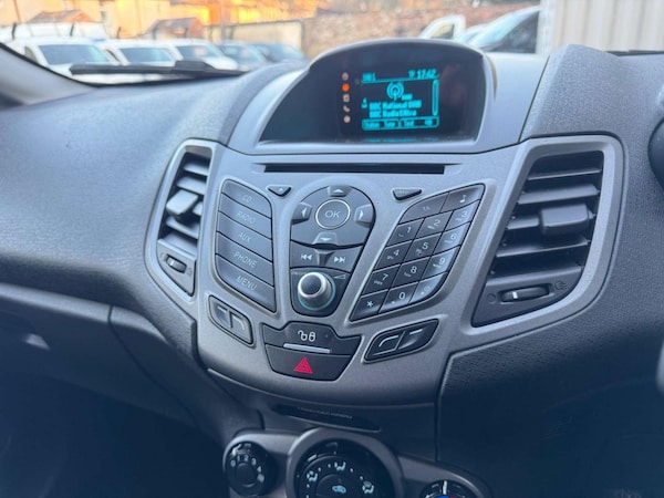 Used Ford Fiesta Van 2017 for sale - 74098440: Photo 20