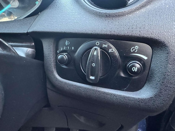 Used Ford Fiesta Van 2017 for sale - 74098440: Photo 24