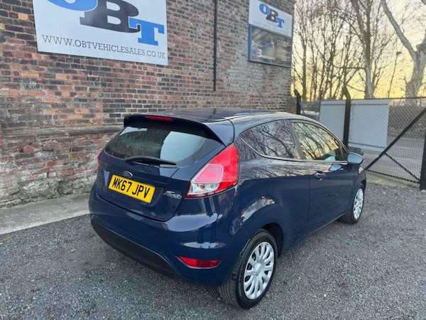 Used Ford Fiesta Van 2017 for sale - 74098440: Photo 3