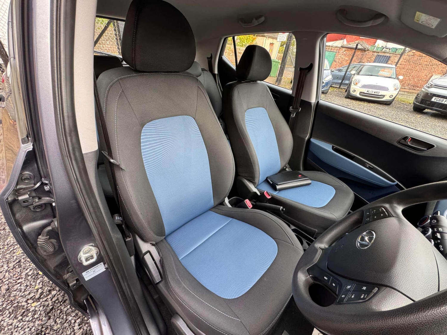 Used Hyundai i10 2016 for sale - 76434570: Photo 10