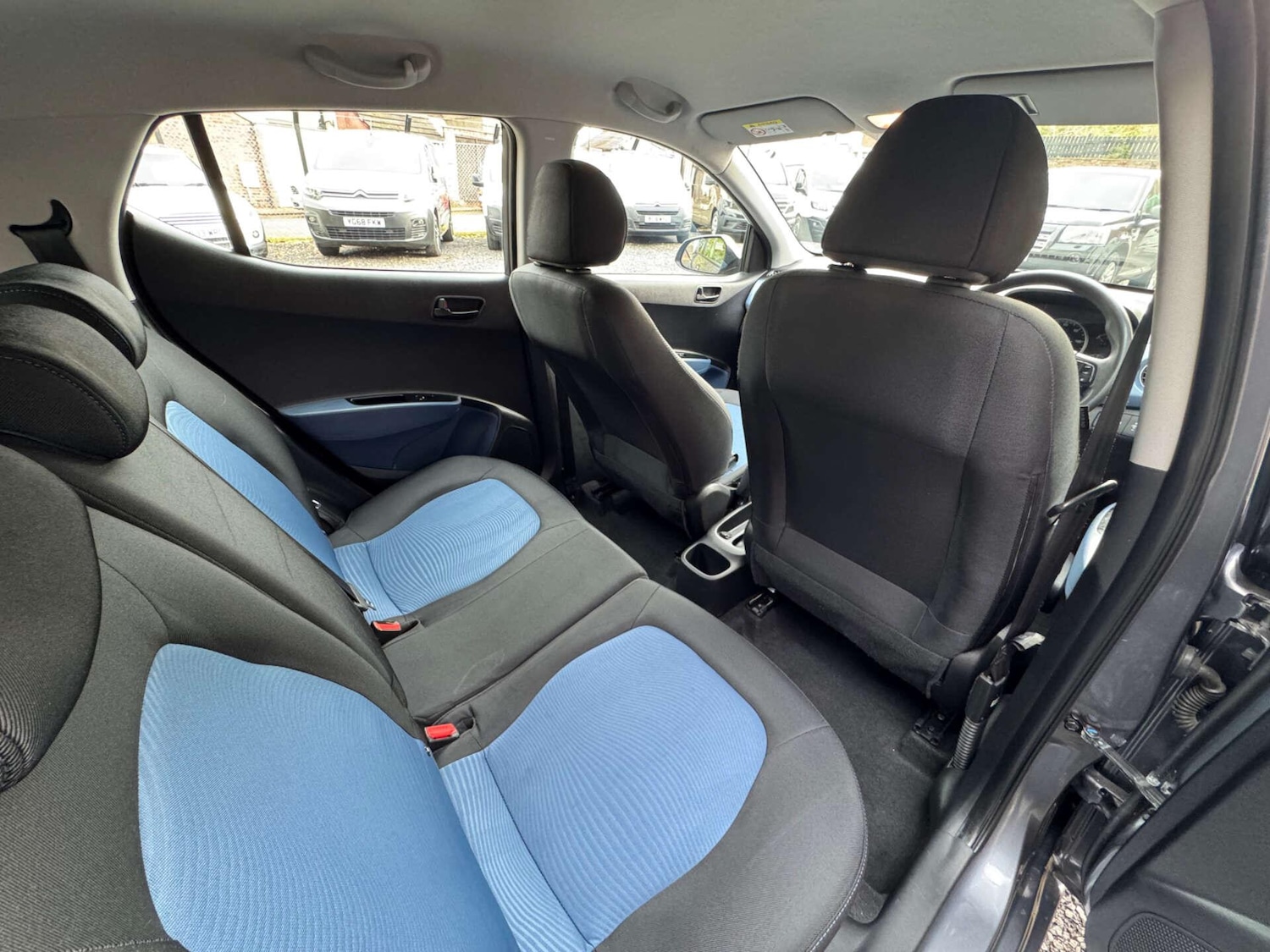 Used Hyundai i10 2016 for sale - 76434570: Photo 13