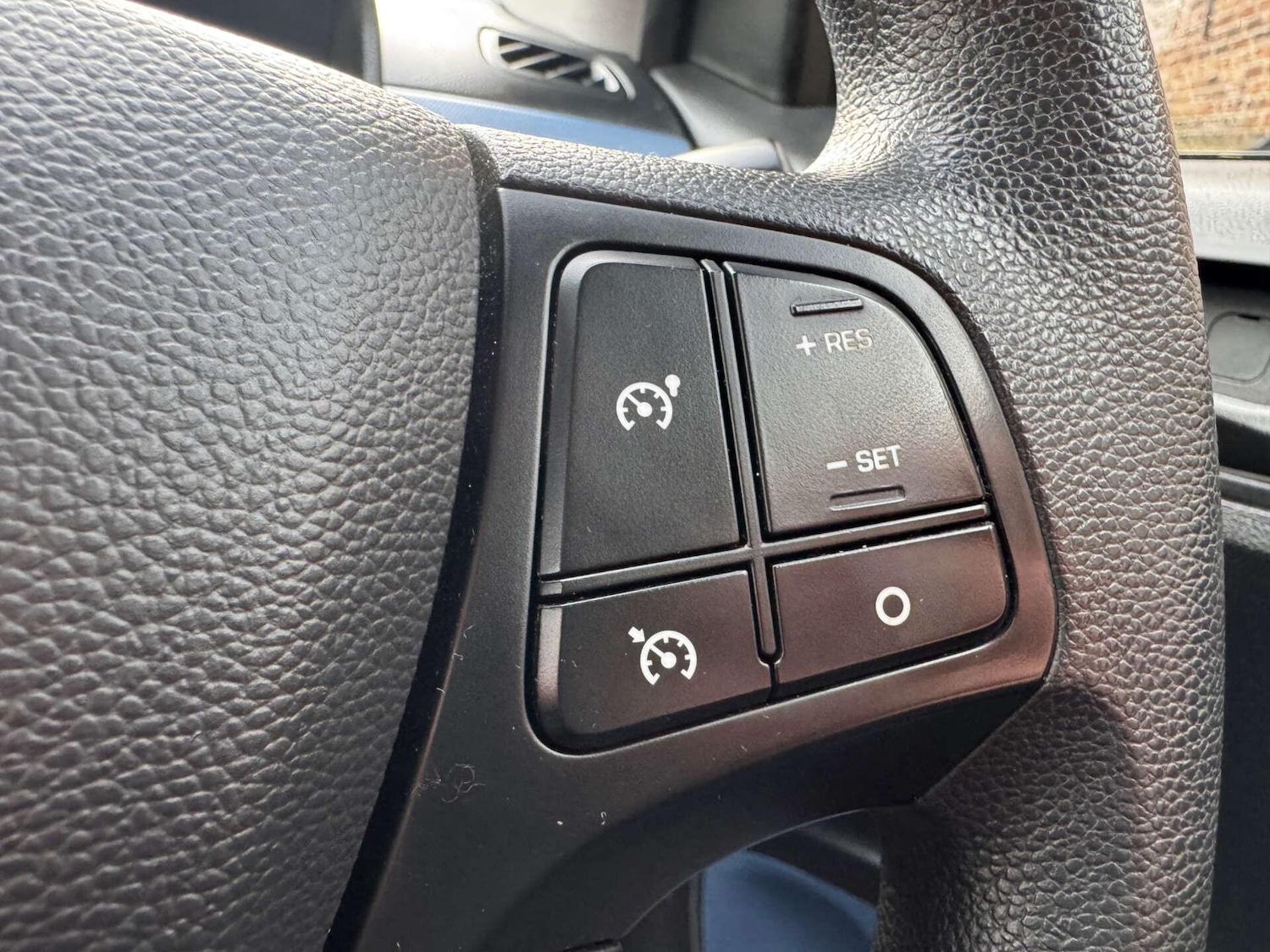 Used Hyundai i10 2016 for sale - 76434570: Photo 26