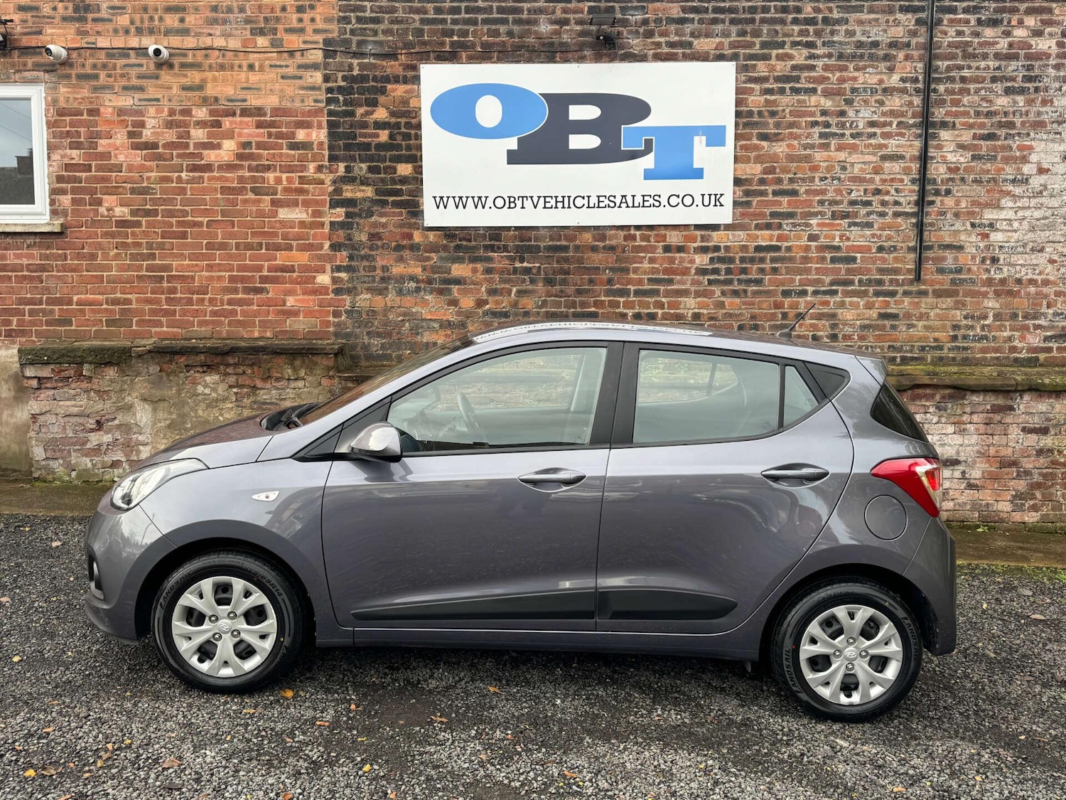 Used Hyundai i10 2016 for sale - 76434570: Photo 6