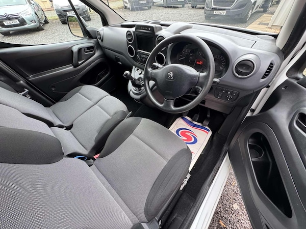 Used Peugeot Partner 2017 for sale - 76232899: Photo 17