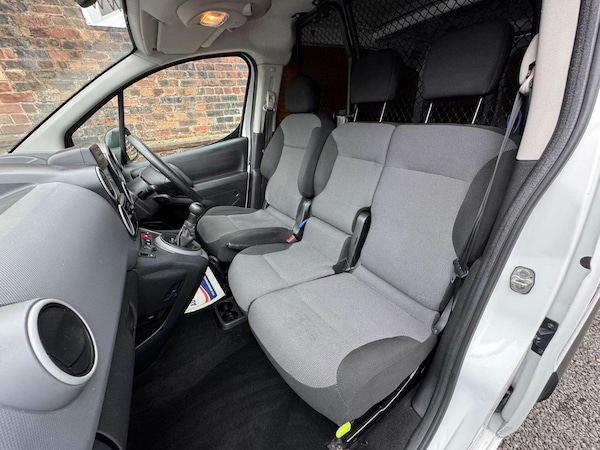 Used Peugeot Partner 2017 for sale - 76232899: Photo 19