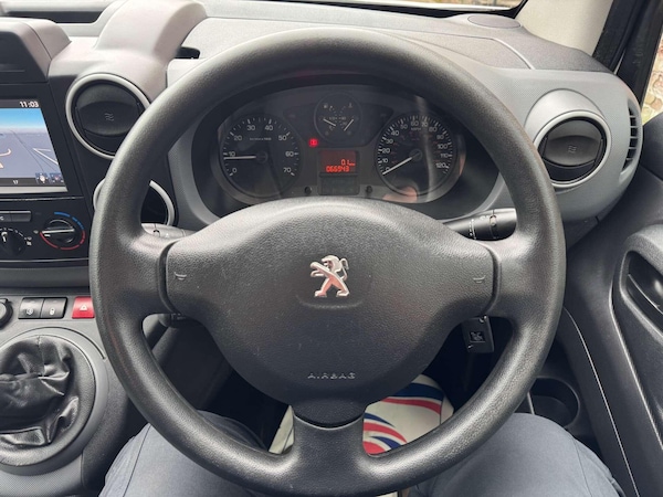 Used Peugeot Partner 2017 for sale - 76232899: Photo 20