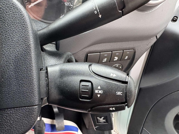 Used Peugeot Partner 2017 for sale - 76232899: Photo 21