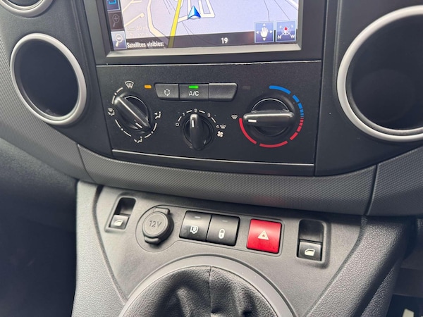 Used Peugeot Partner 2017 for sale - 76232899: Photo 25