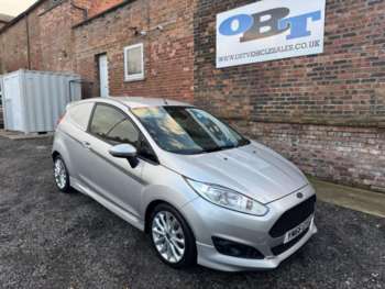 Used Ford Fiesta Van 2017 for sale - 73892112: Photo