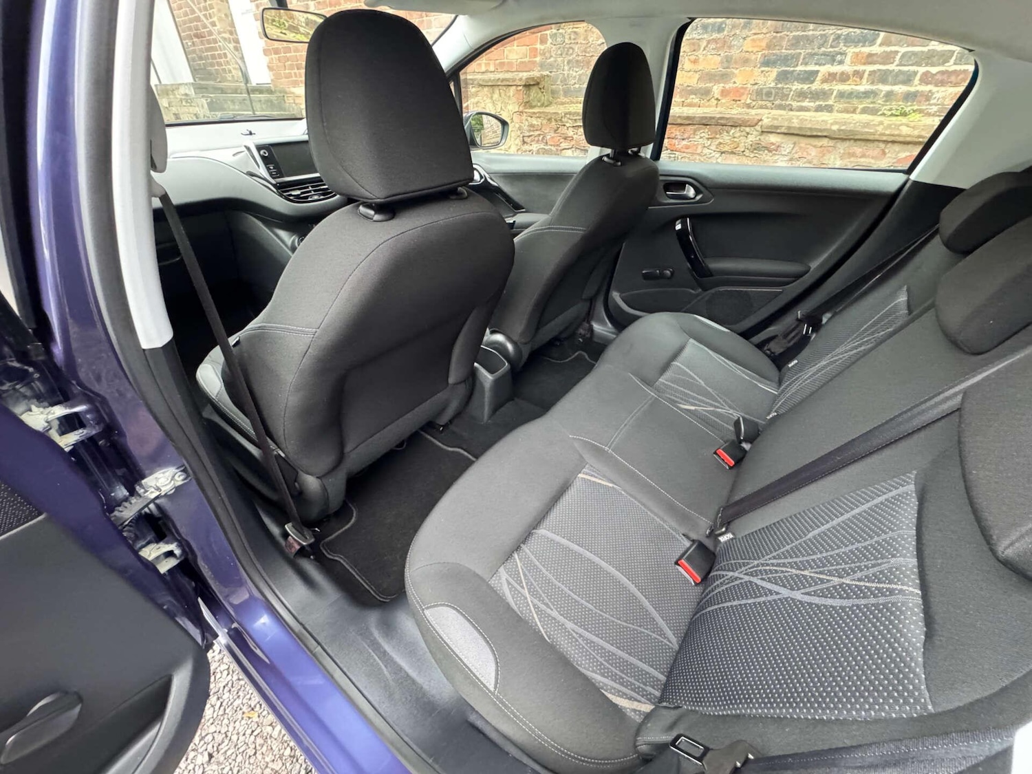 Used Peugeot 208 2013 for sale - 76297378: Photo 13