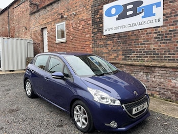 Peugeot - 208