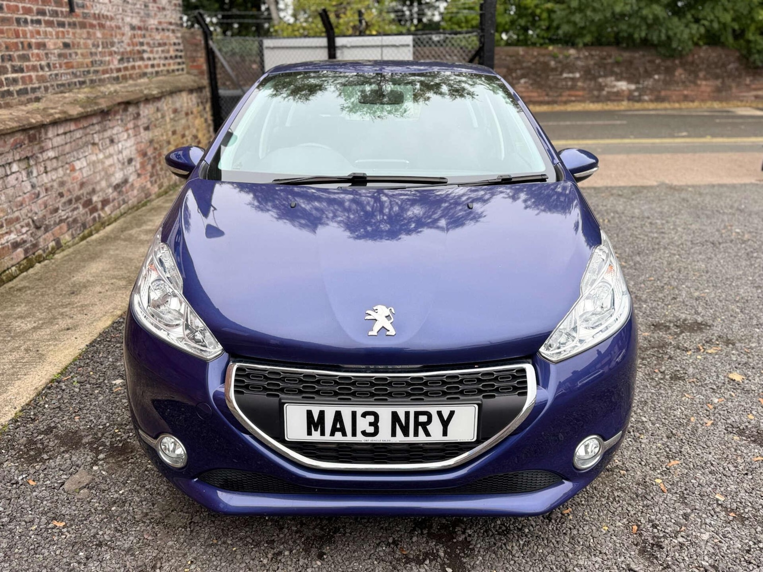 Used Peugeot 208 2013 for sale - 76297378: Photo 8