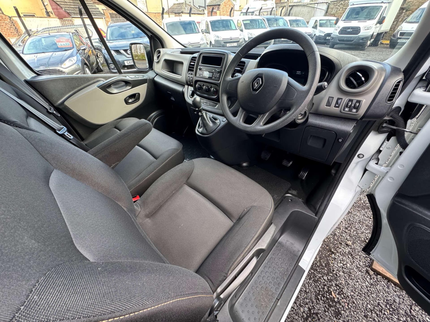 Used Renault Trafic 2018 for sale - 77480320: Photo 18