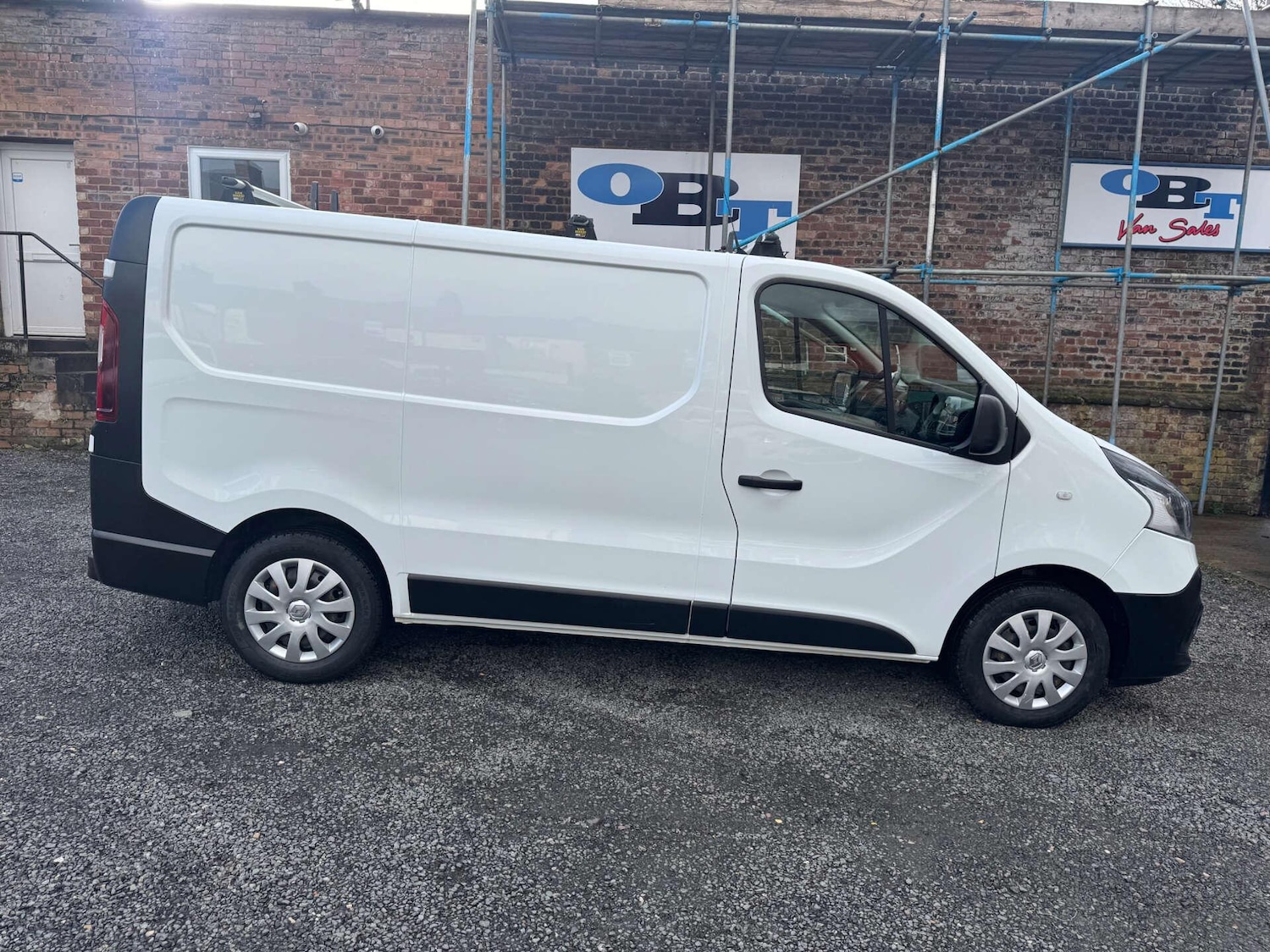 Used Renault Trafic 2018 for sale - 77480320: Photo 2