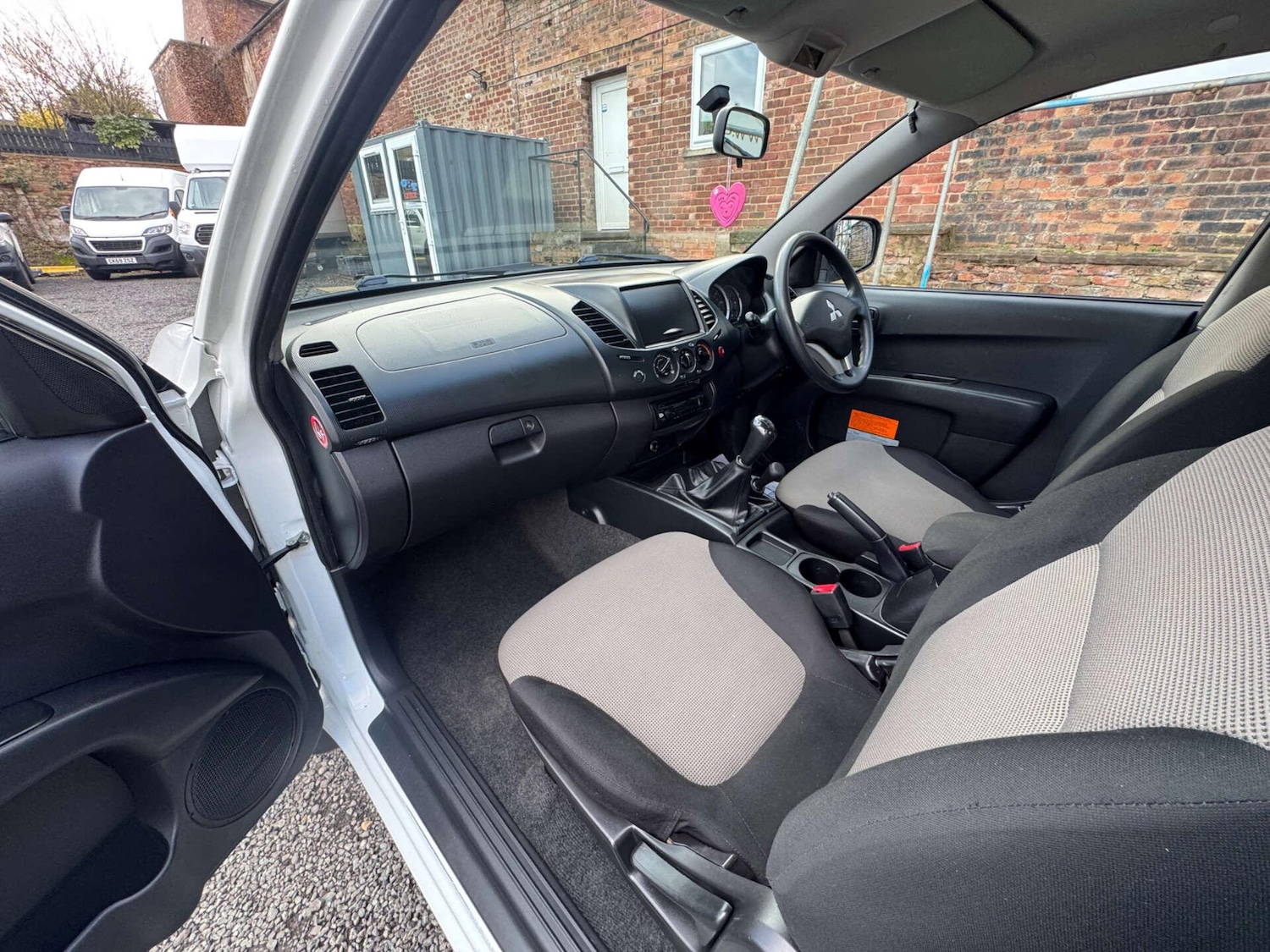 Used Mitsubishi L200 2015 for sale - 77576550: Photo 13