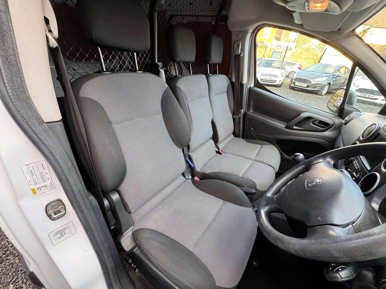 Used Peugeot Partner 2017 for sale - 77232328: Photo 12