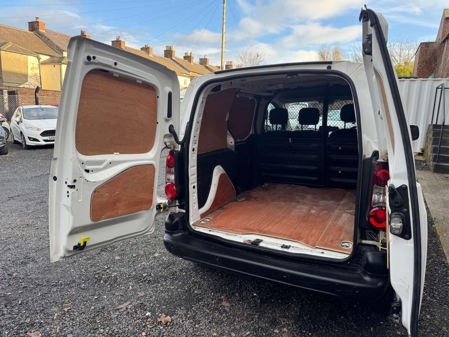 Used Peugeot Partner 2017 for sale - 77232328: Photo 13