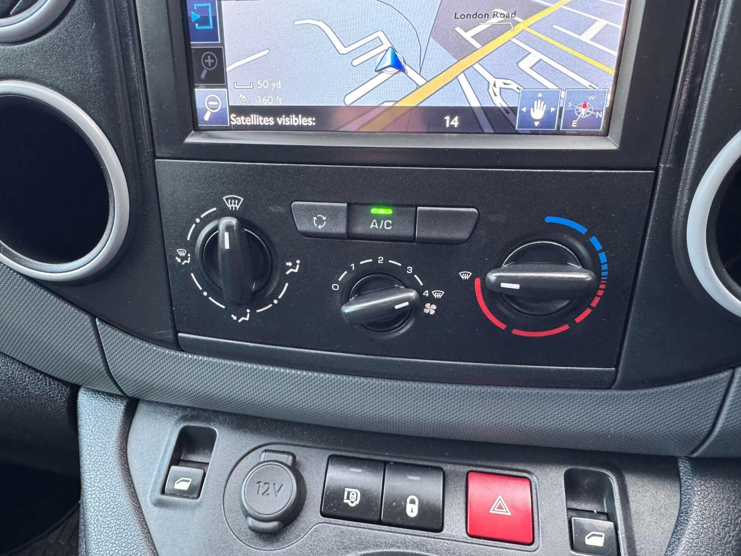 Used Peugeot Partner 2017 for sale - 77232328: Photo 23