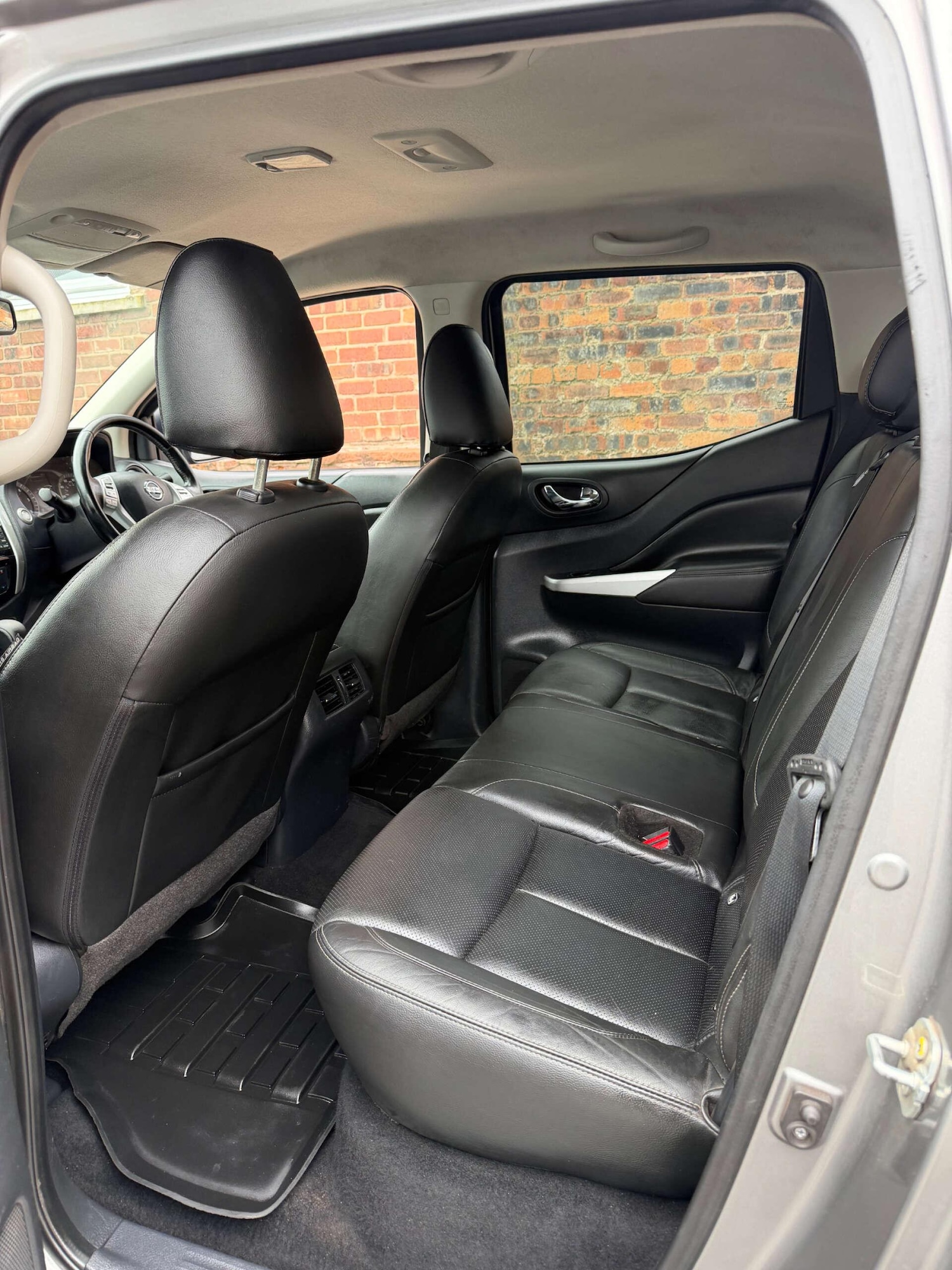 Used Nissan Navara 2018 for sale - 78179060: Photo 13