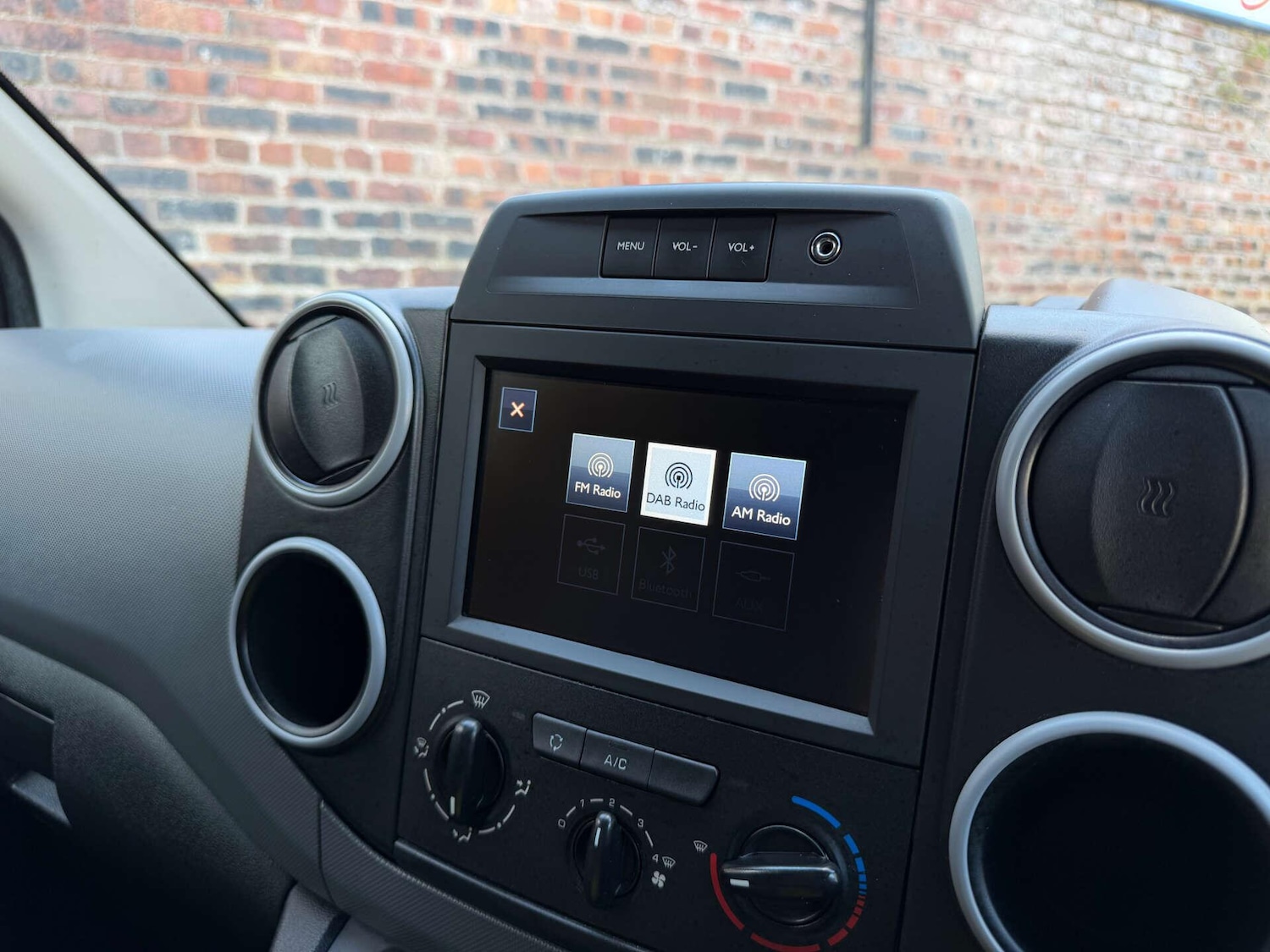 Used Peugeot Partner 2017 for sale - 78175841: Photo 15