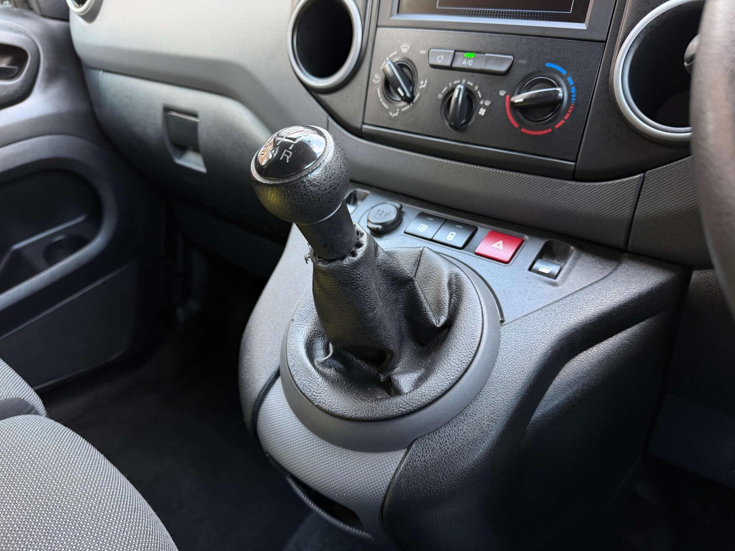 Used Peugeot Partner 2017 for sale - 78175841: Photo 20