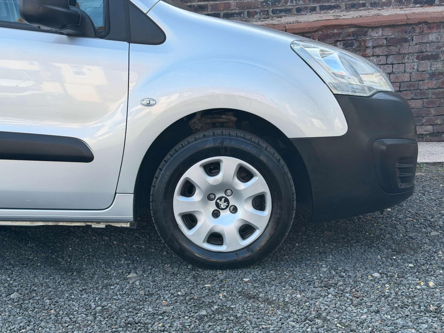 Used Peugeot Partner 2017 for sale - 78175841: Photo 31