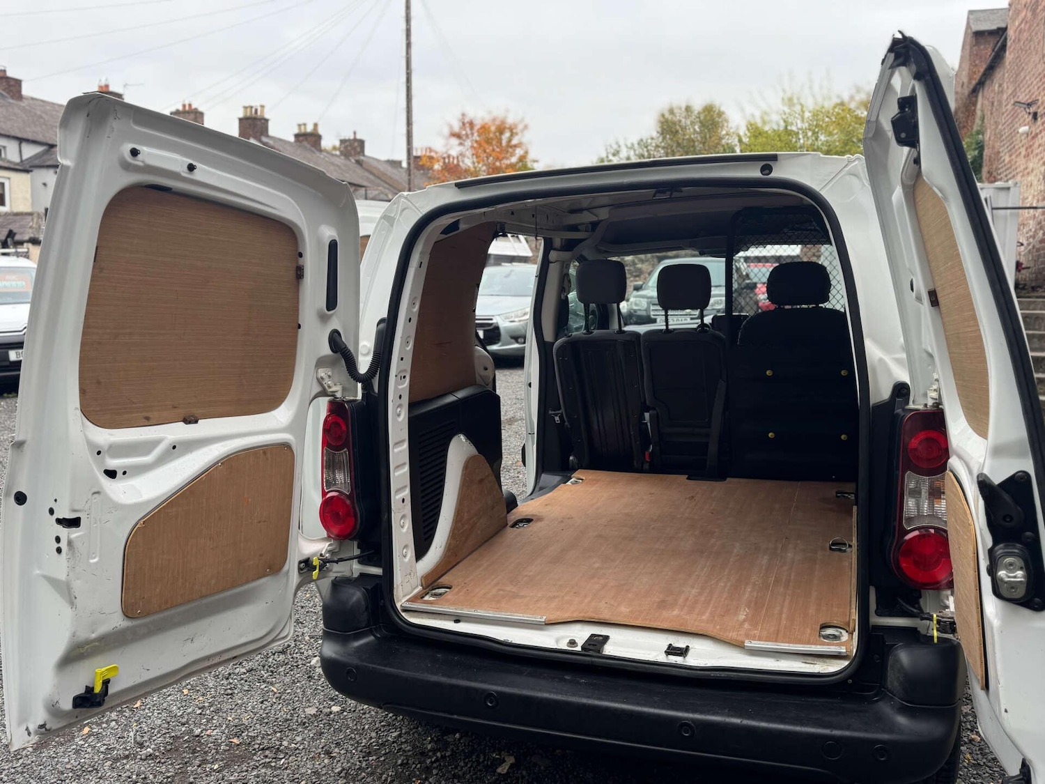 Used Peugeot Partner 2016 for sale - 76315773: Photo 9