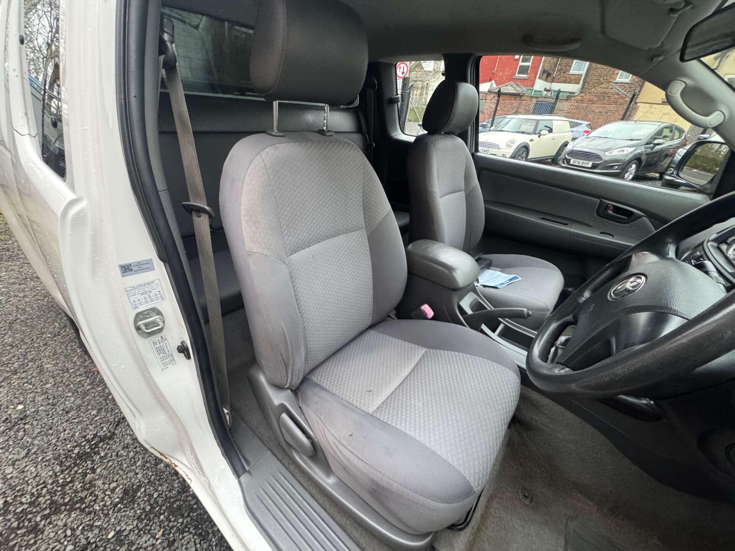 Used Toyota Hilux 2012 for sale - 77457958: Photo 11