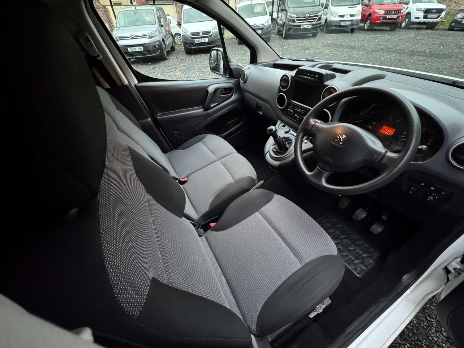 Used Peugeot Partner 2018 for sale - 76474797: Photo 14