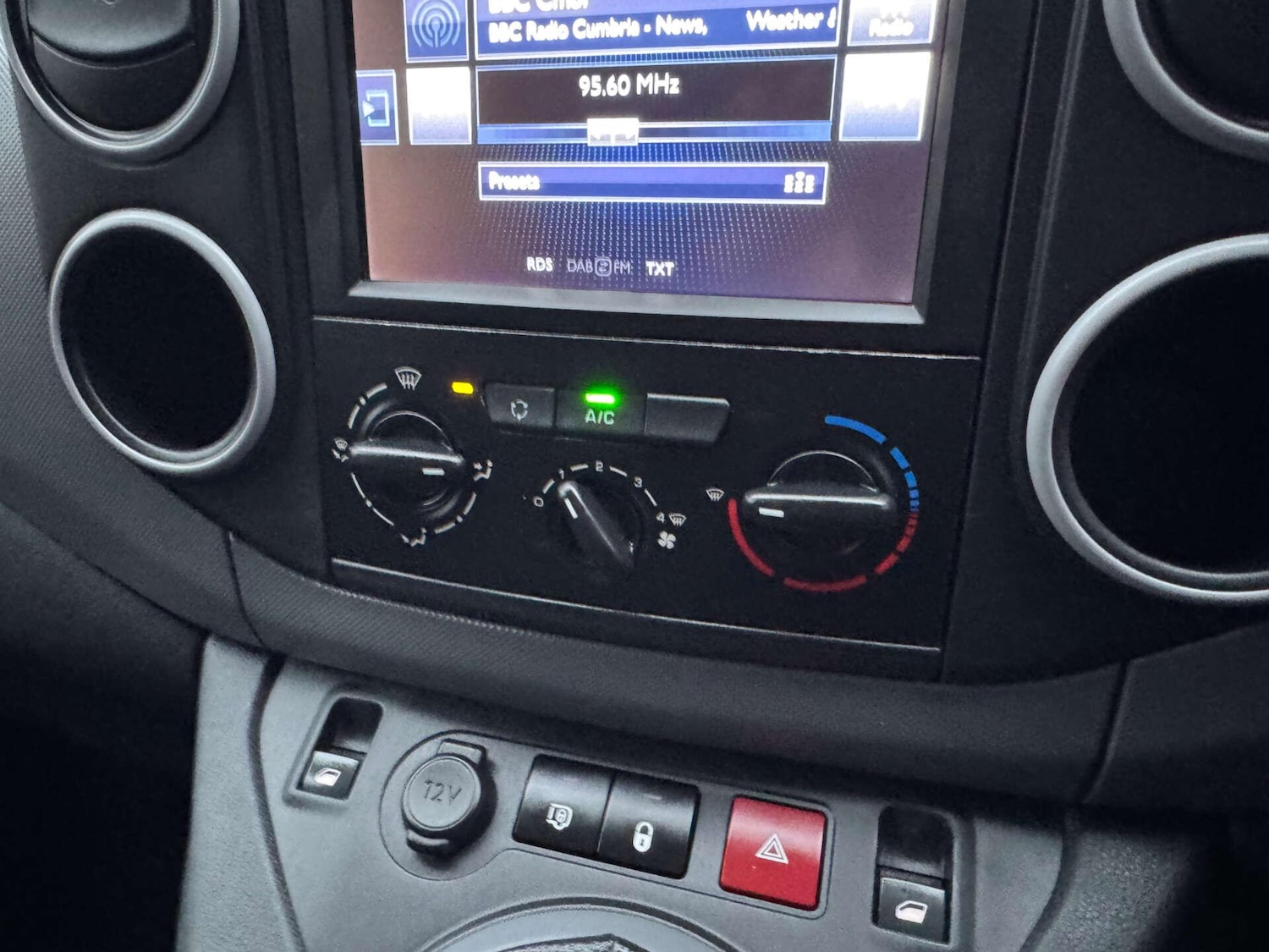 Used Peugeot Partner 2018 for sale - 76474797: Photo 19