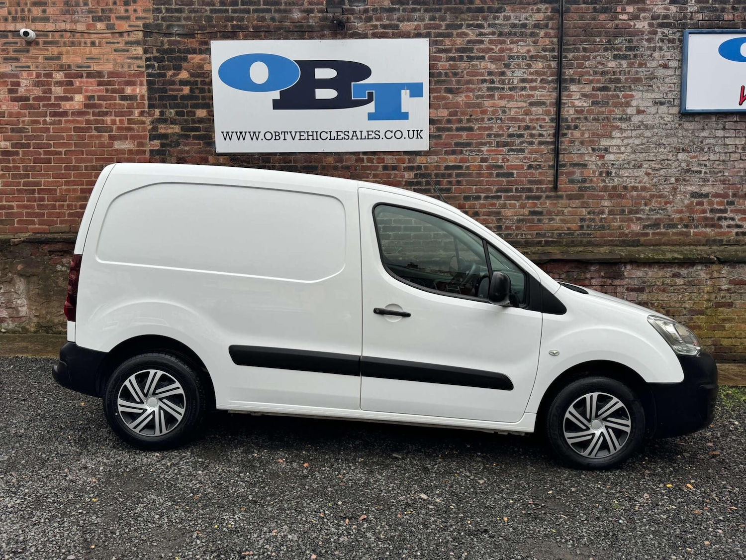 Used Peugeot Partner 2018 for sale - 76474797: Photo 2