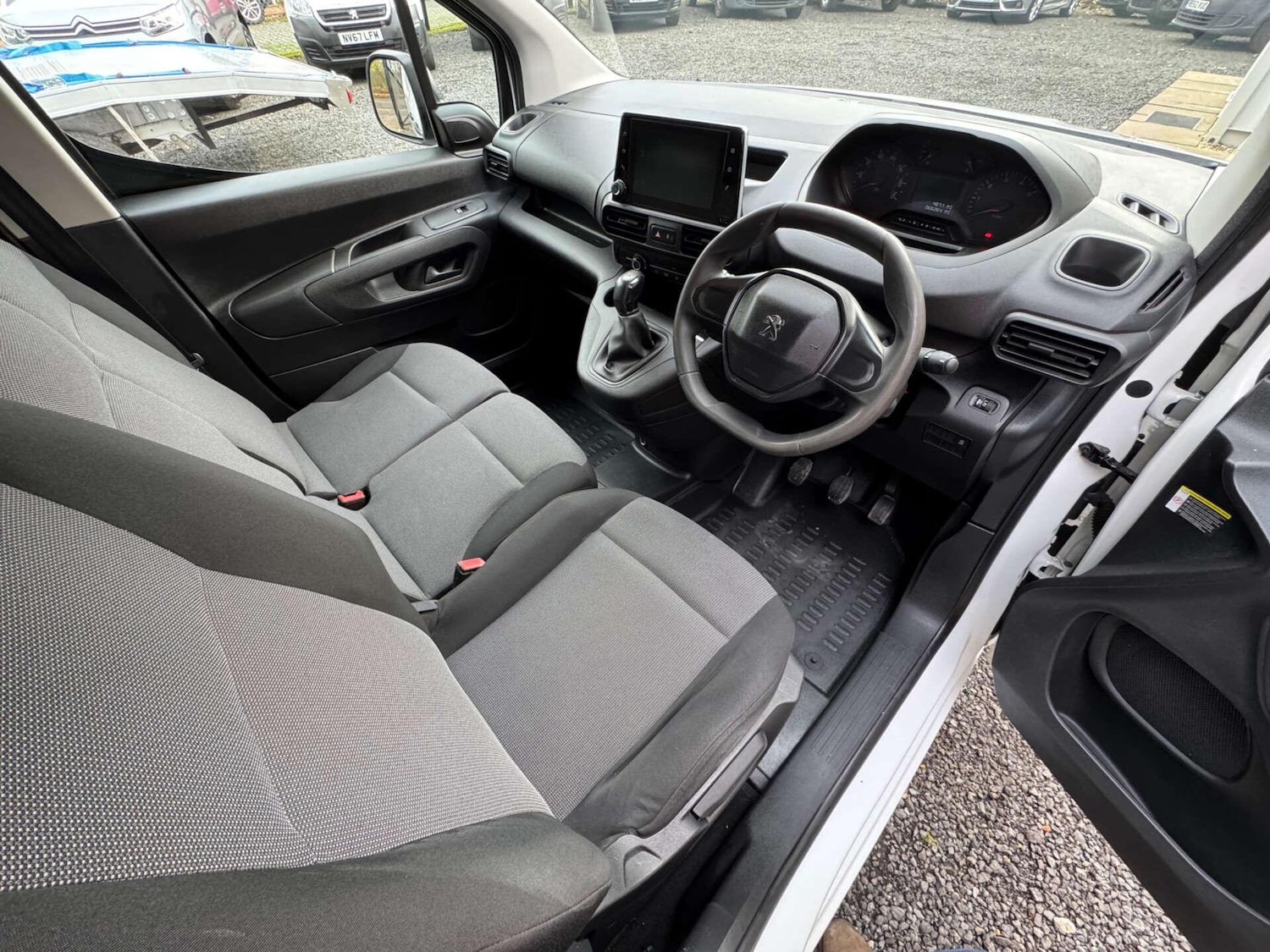 Used Peugeot Partner 2019 for sale - 76586780: Photo 13