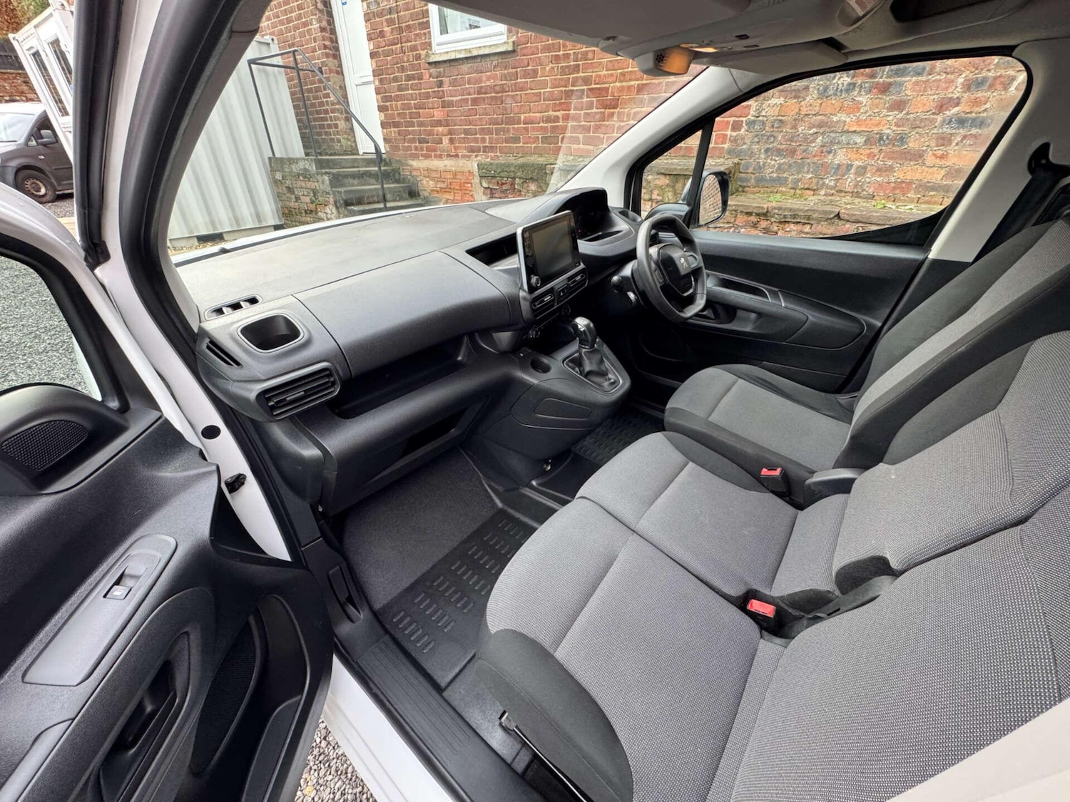 Used Peugeot Partner 2019 for sale - 76586780: Photo 15