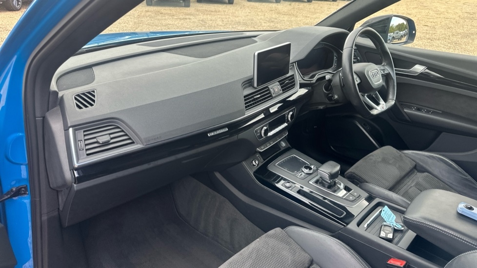 Used Audi Q5 2020 for sale - 76817679: Photo 10