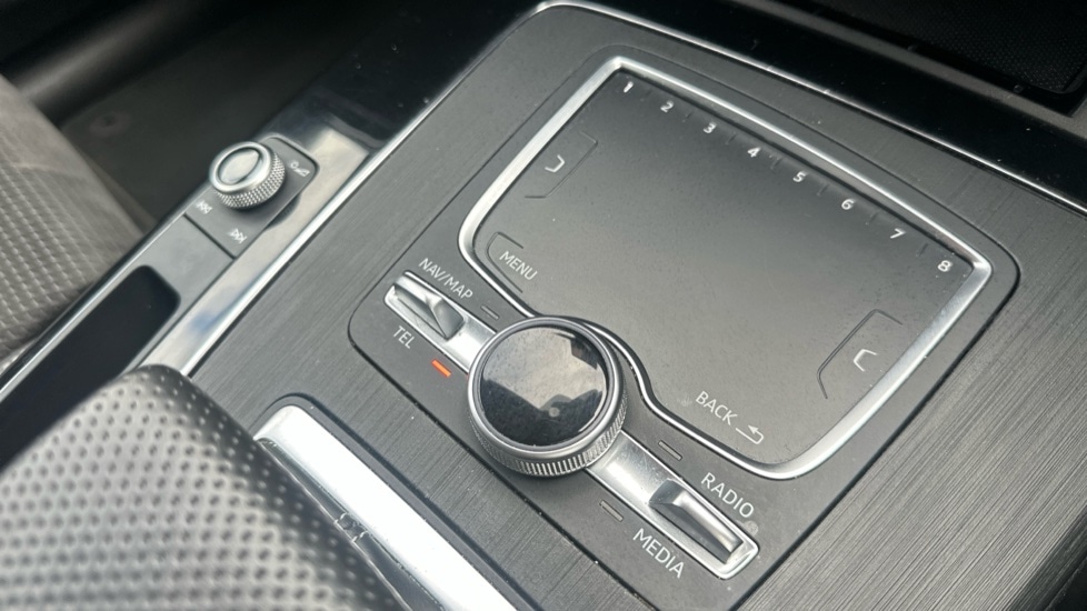 Used Audi Q5 2020 for sale - 76817679: Photo 40