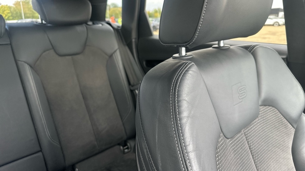 Used Audi Q5 2020 for sale - 76817679: Photo 44