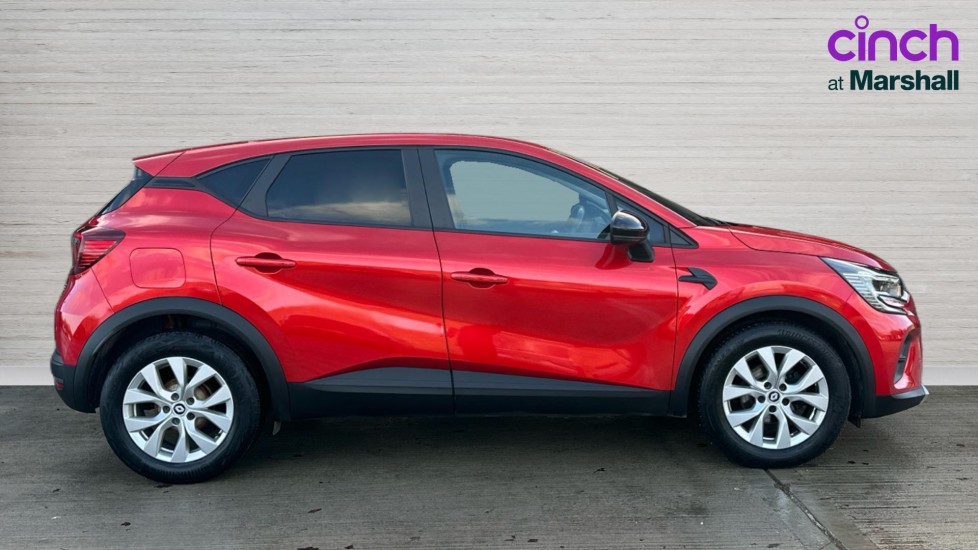 Used Renault Captur 2021 for sale - 76874925: Photo 2