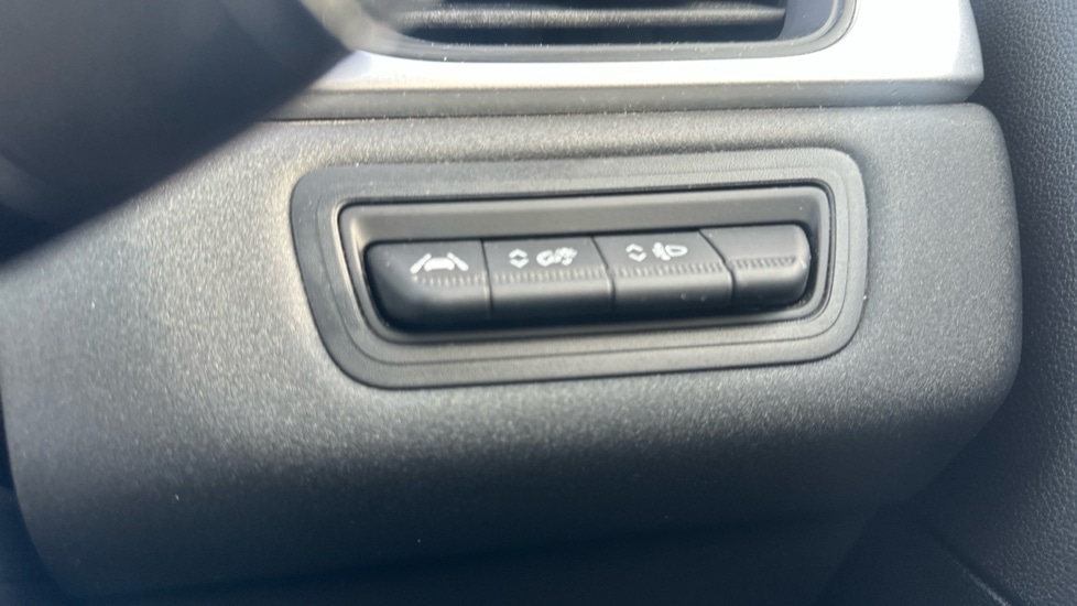 Used Renault Captur 2021 for sale - 76874925: Photo 22