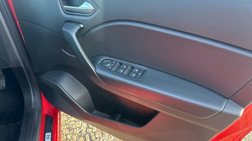 Used Renault Captur 2021 for sale - 76874925: Photo 31