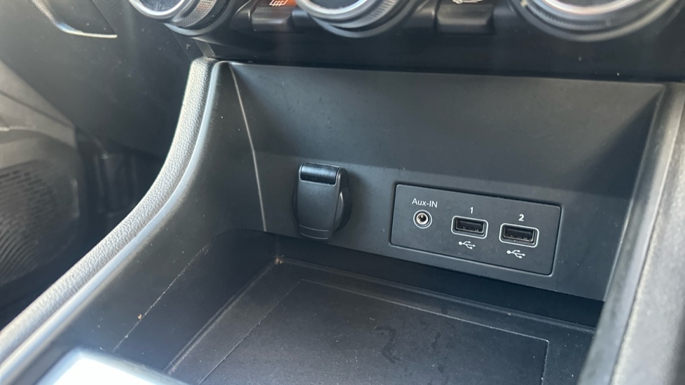 Used Renault Captur 2021 for sale - 76874925: Photo 38