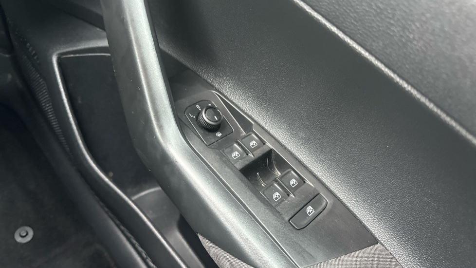 Used Volkswagen Polo 2021 for sale - 77075621: Photo 21