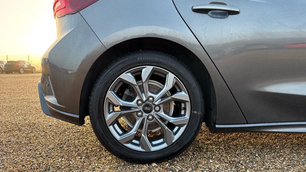 Used Ford Focus 2023 for sale - 76008098: Photo 19