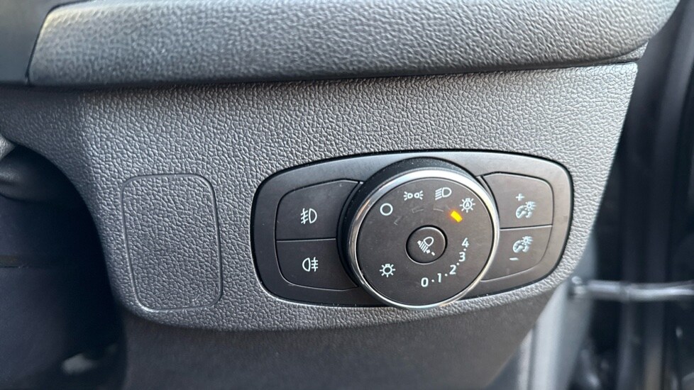 Used Ford Focus 2023 for sale - 76008098: Photo 21