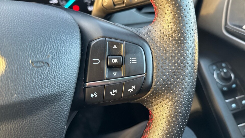 Used Ford Focus 2023 for sale - 76008098: Photo 24