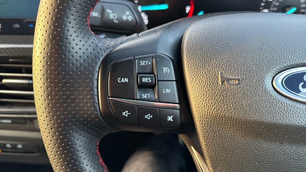 Used Ford Focus 2023 for sale - 76008098: Photo 25