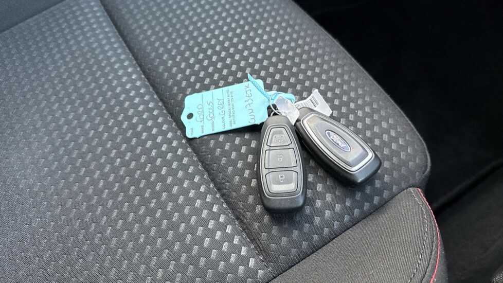 Used Ford Focus 2023 for sale - 76008098: Photo 37